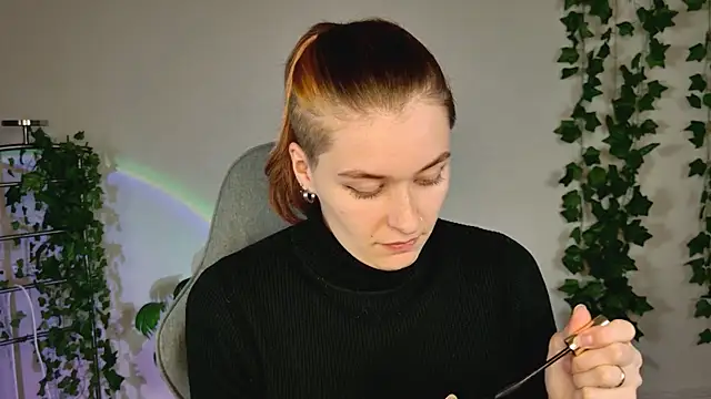 LadyLolipop_ élő XXX-chatje