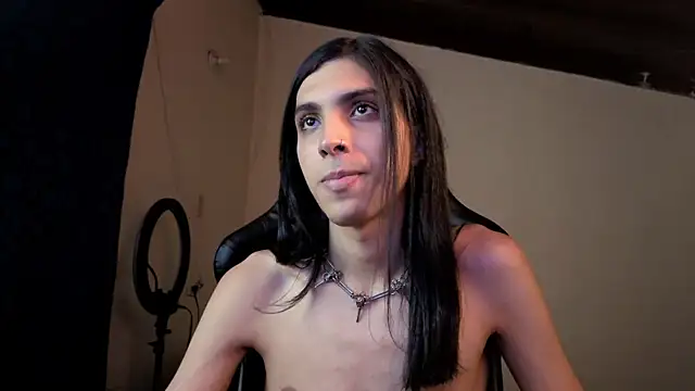 Chat +18 de angelitofemboy ao vivo