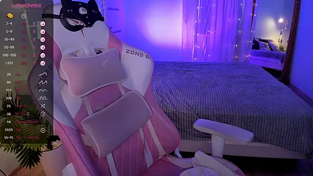 AnyaTaylor_: απευθείας συνομιλία ΧΧΧ