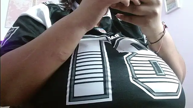 Alisteresa_ Show in webcam