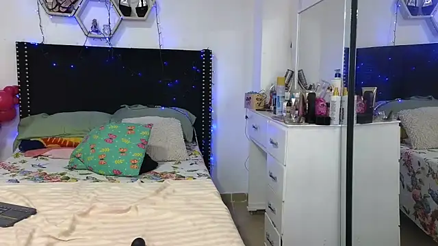 charlotte_077 Obrolan Langsung XXX