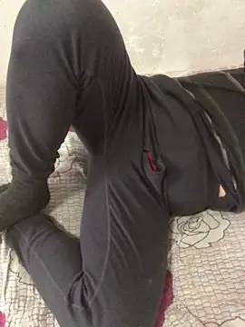 yaocaobi8 在線直播表演