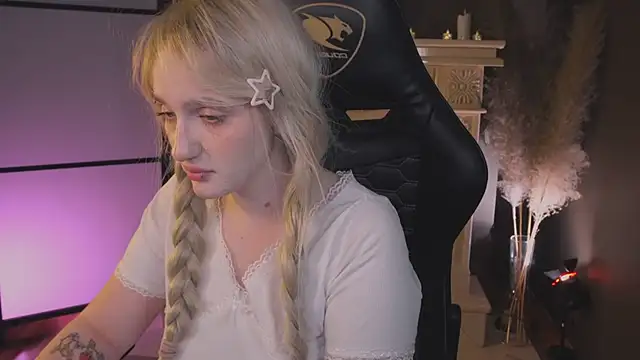 ELLIEJAY's Live XXX Chat