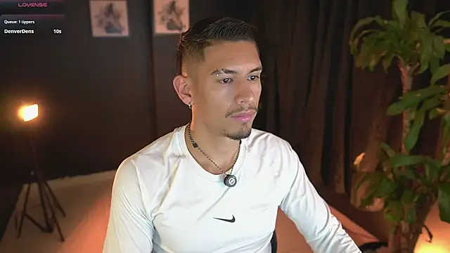 Czat XXX na żywo – Aaronfox_x