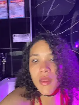 ivonne_diaz1's Live XXX Chat