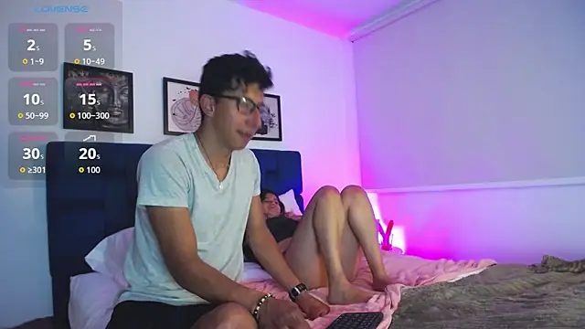 Sweet_Bella_Valery élő XXX-chatje