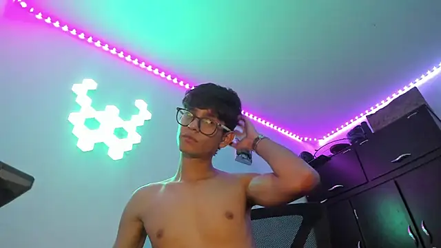 ElverCol Adlı Modelin Web Kamerası Şovu