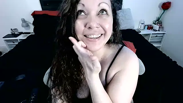 AngelSinz69 现场XXX聊天