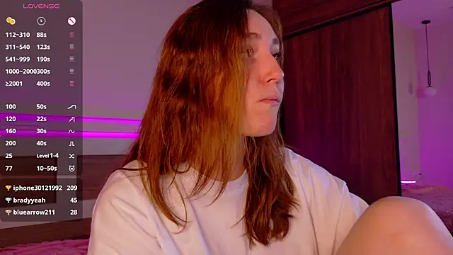 LunaXBaddie 即時 XXX 聊天