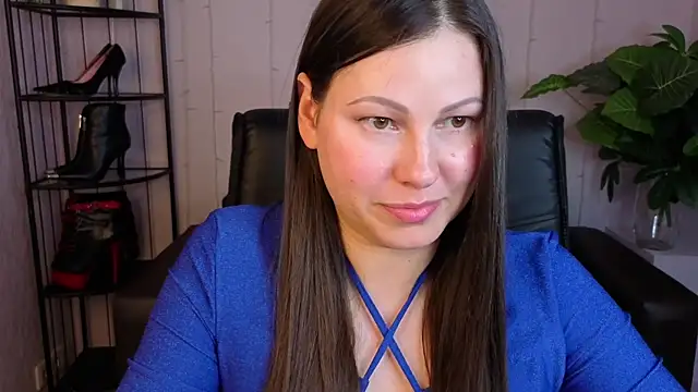 XXX chat uživo modela Dana__dom