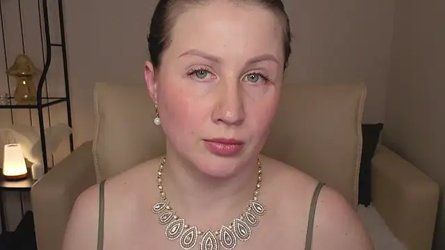 XXX chat uživo modela Helens_love