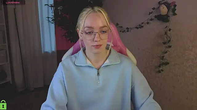 XXX chat uživo modela R0cket_bunny