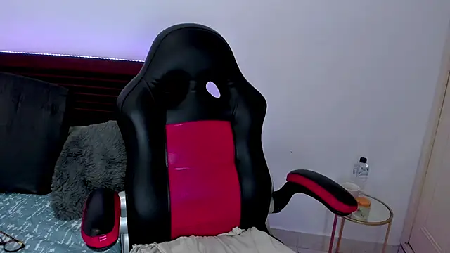 vanessa_saquirt élő XXX-chatje