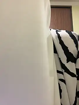 XXX chat uživo modela FlexibleDoll_