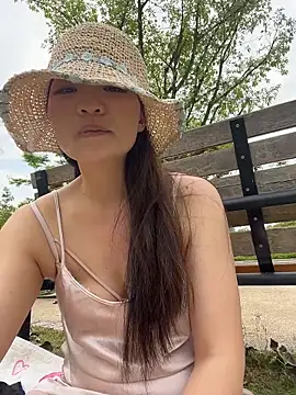 lucyxiaolulu: απευθείας συνομιλία ΧΧΧ