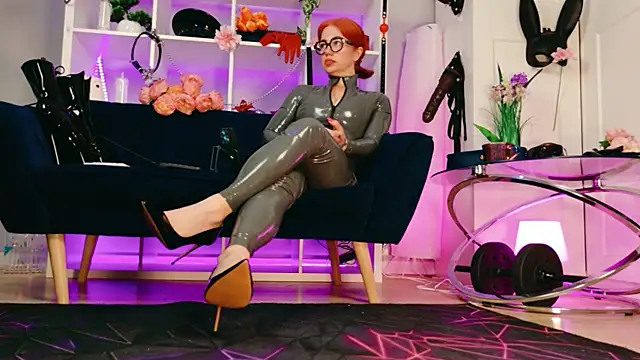 XXX chat uživo modela Ella__Kross