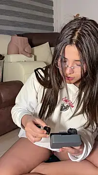 crystal_bunny7 élő XXX-chatje