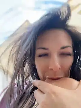 Almmaxxxx লাইভ XXX চ্যাট