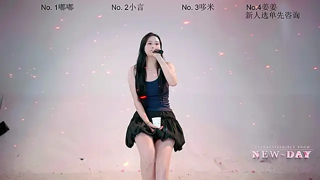 NEW-DAYn Live XXX chat