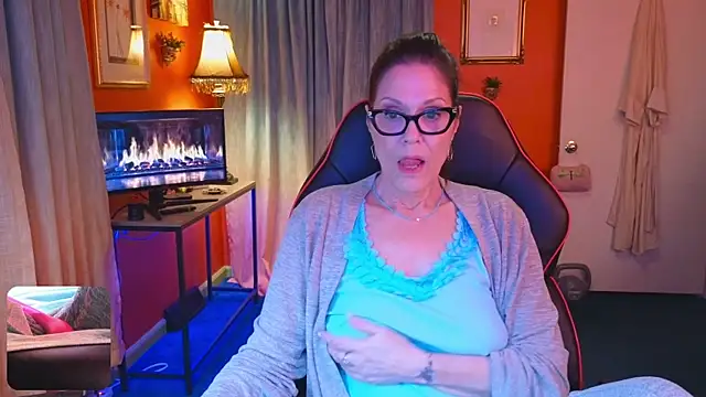 دردشة Jujutopia الجنسية المباشرة