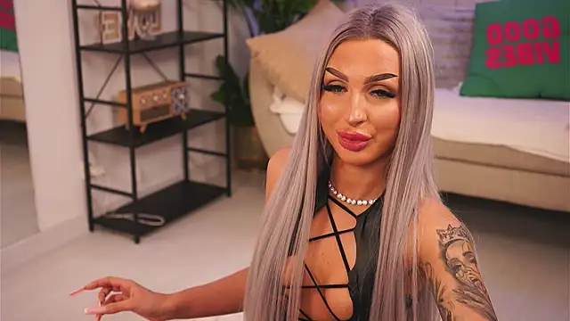 ArianaXO_ Chat XXX in diretta