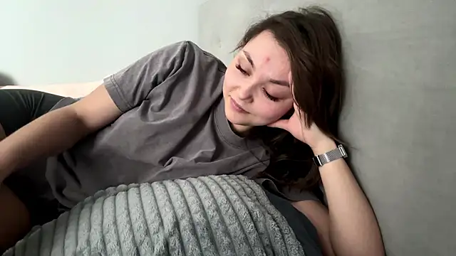 Chat XXX en directo de Thyeiysyla