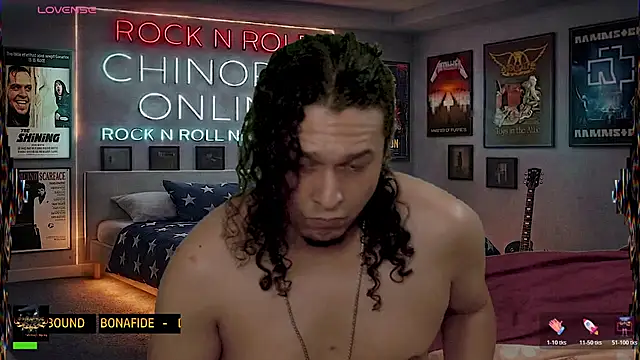 Show modela chino_roz na web-kameri