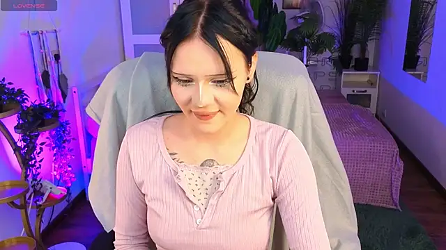 kittenlolla: онлайн-секс-чат