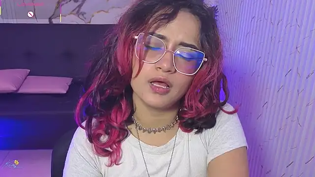 kristen_tay: онлайн-секс-чат