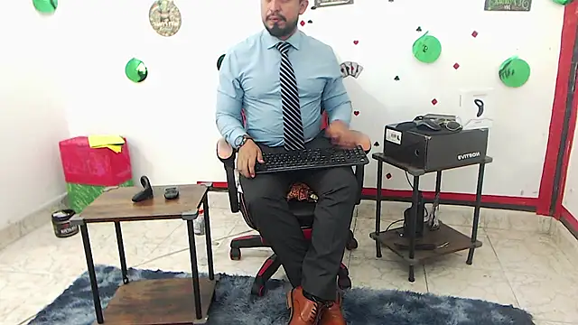 KalethBigDick Adlı Modelin Canlı XXX Sohbeti