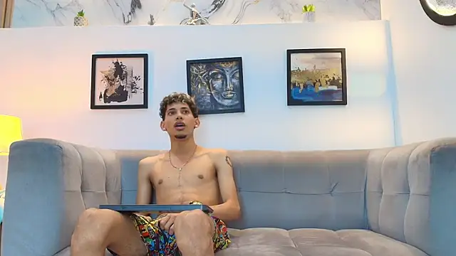 Webkamerová show YOUNG_BOYS_HELL