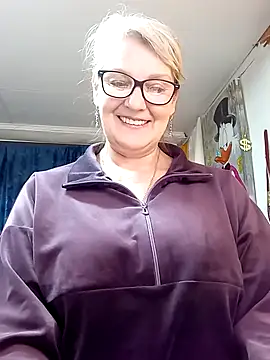 irinamaux 现场XXX聊天