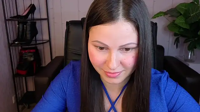 Dana__dom élő XXX-chatje