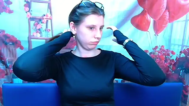 LilianaShine élő XXX-chatje