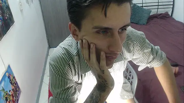 andrew2199 Webcamshow