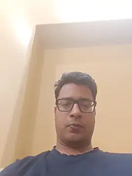 InnocentFlirtt 网络视讯表演