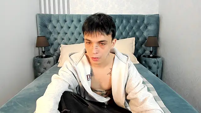 ClarkBevのウェブカメラショー