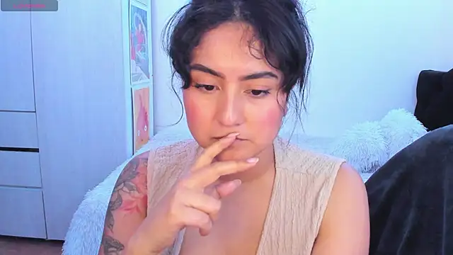 zakura_aniia Chat XXX live