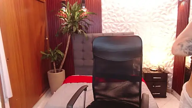 samantha_bc1 লাইভ XXX চ্যাট