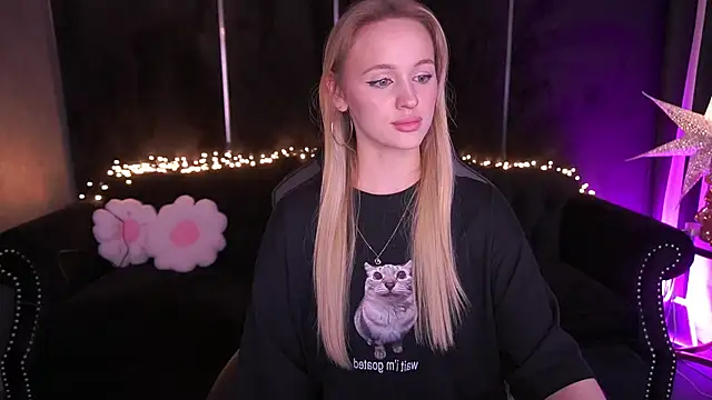 LylaYeessのライブXXXチャット