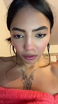 sylphiee_ Show in webcam