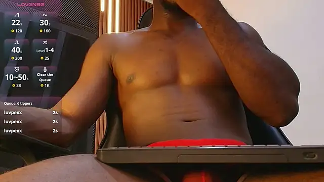 Oliver_Laurent_ élő XXX-chatje