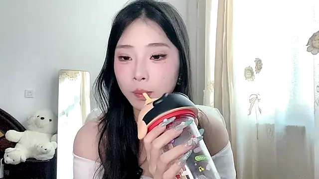 yiyibaby2026 라이브 XXX 채팅