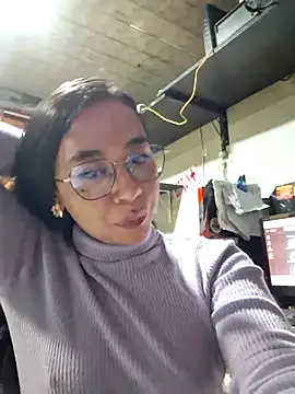 Zafiro_glow 现场XXX聊天