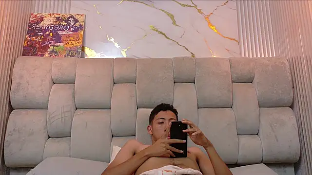 Webkamerová show MOgekobig19