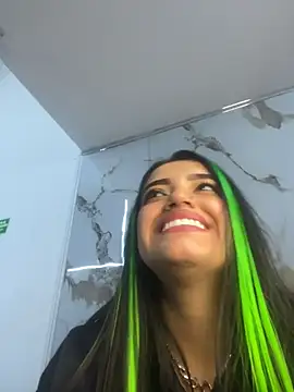 IsaDiiaz 现场XXX聊天