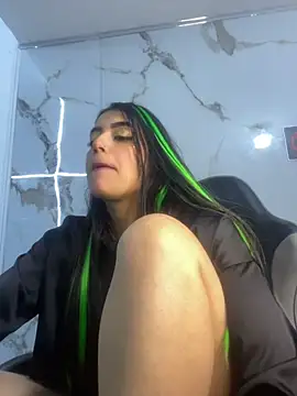 Chatroom XXX en direct de IsaDiiaz