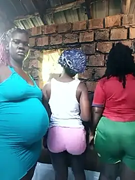 holygrail001 Adlı Modelin Canlı XXX Sohbeti