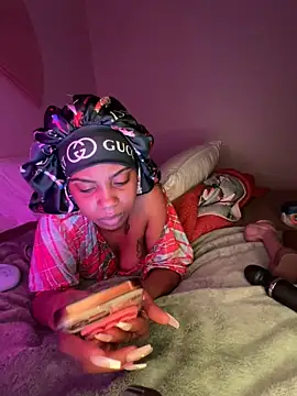 TheRealOshunQueen's Webcam Show