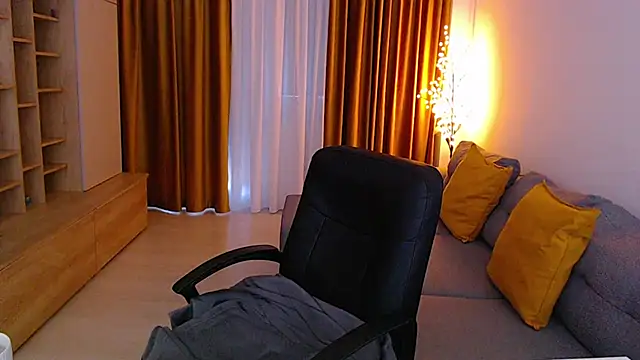 mia_bloomy Chat XXX live